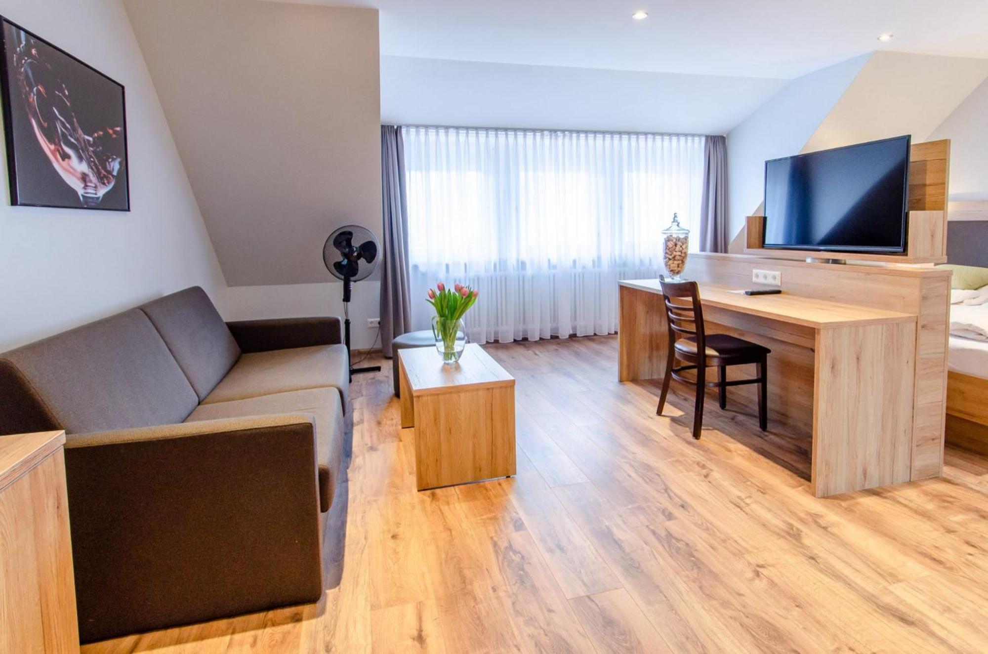 האסלאך אים קינזיגטאל Appartements 'In Vino Veritas' מראה חיצוני תמונה