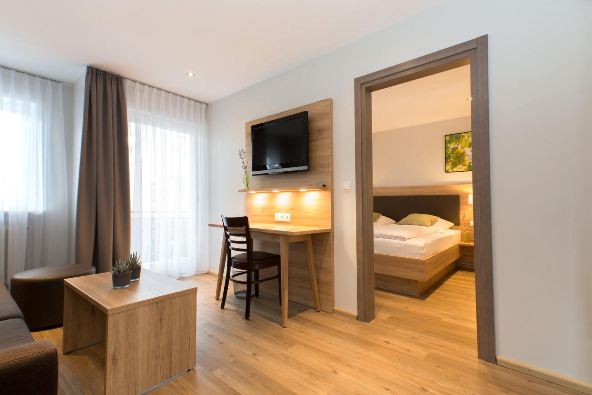 האסלאך אים קינזיגטאל Appartements 'In Vino Veritas' מראה חיצוני תמונה